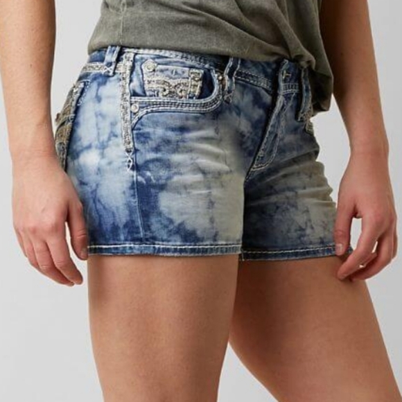 ❤️ROCK REVIVAL❤️ HANAYA ACID WASH EMBELLISHED EASY SHORTS SIZE 29 - Picture 5 of 16